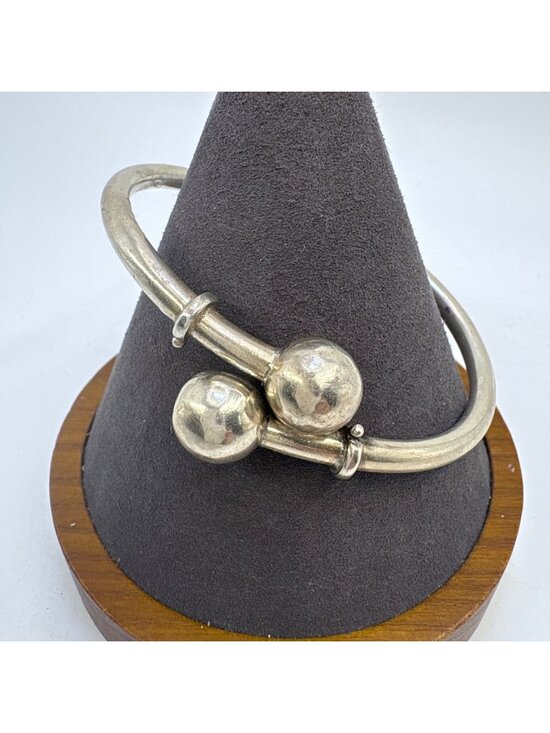Jewelry - Hinged Ball Ends Bangle Bracelet Sterling Silver 925 Size 7" Fit